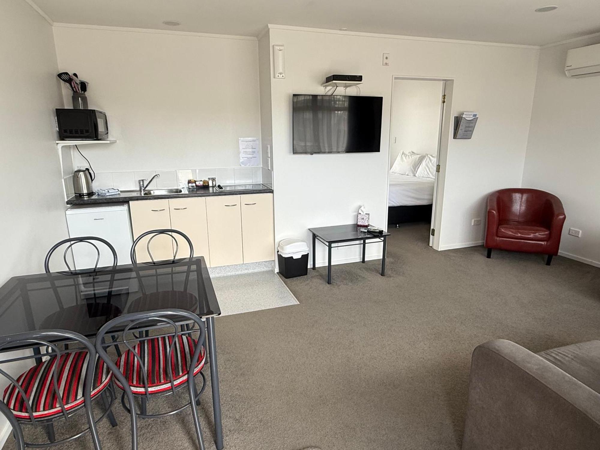 Ambassador Motor Inn Tauranga Exterior foto